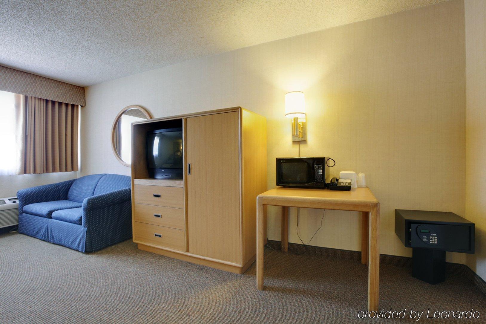 Americas Best Value Inn Visalia Szoba fotó