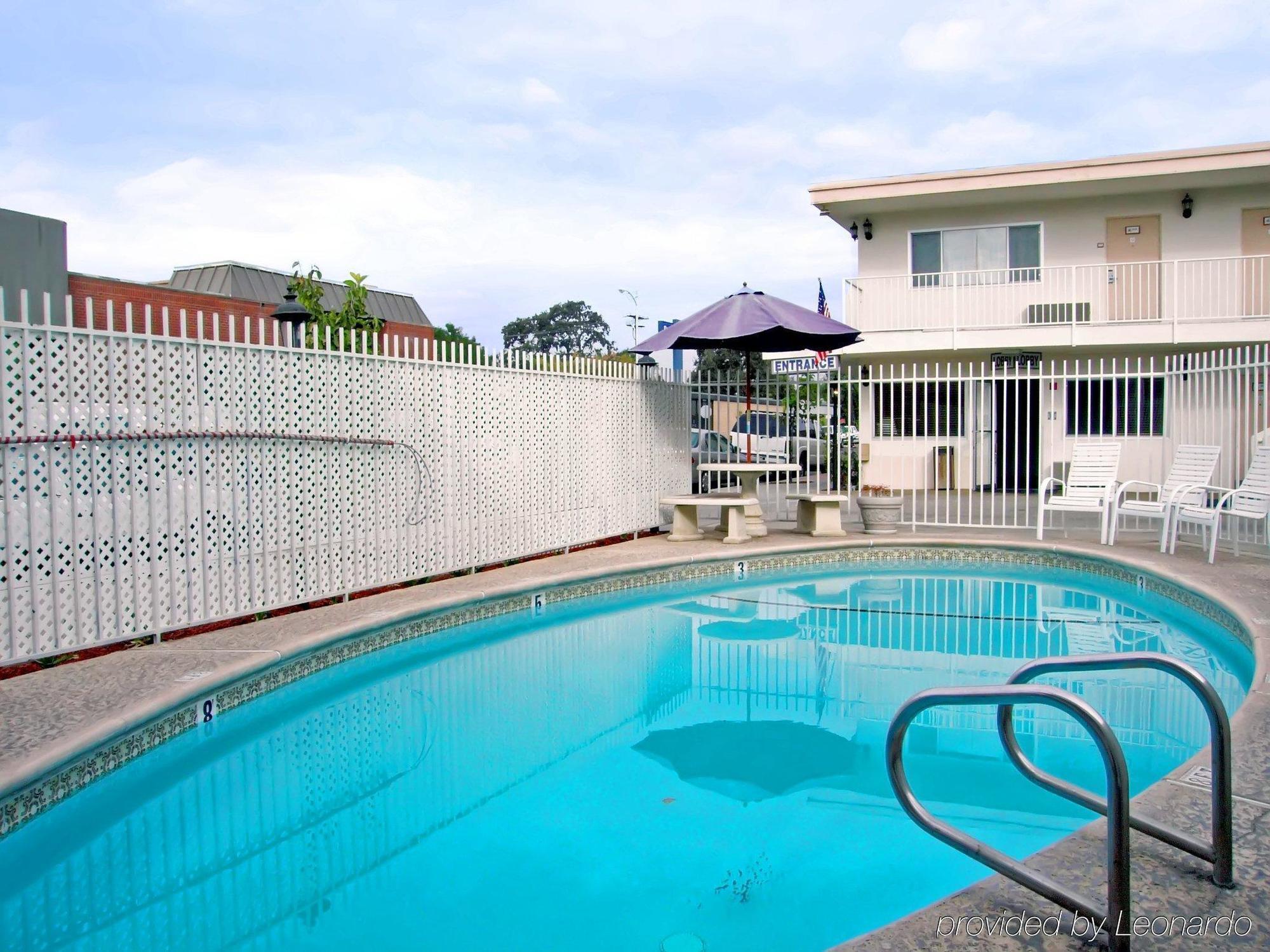 Americas Best Value Inn Visalia Létesítmények fotó