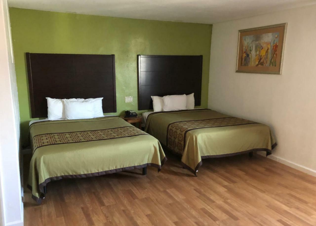Americas Best Value Inn Visalia Kültér fotó